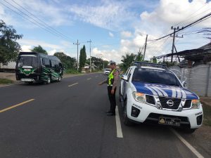 Tingkatkan Keamanan Jalan Raya, Satlantas Polres Sampang Gelar Patroli MQR Mobile di Titik Rawan
