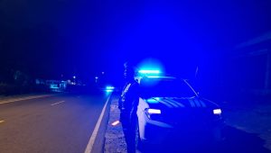 Cegah Laka Lantas, Satlantas Polres Sampang Intensifkan Patroli ‘Blue Light’ di Jalur Raya Torjun