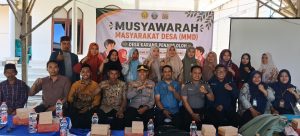 Perkuat Silaturahmi, Kapolsek Karang Penang IPTU Iwan Suhadi Kenalkan Diri dan Sosialisasikan Call Center 110 di Acara MMD