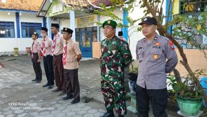 Kawal Pembukaan Persami UPTD SDN 1 Torjun, Polsek dan Koramil Torjun Komitmen Siapkan Generasi Emas 2045